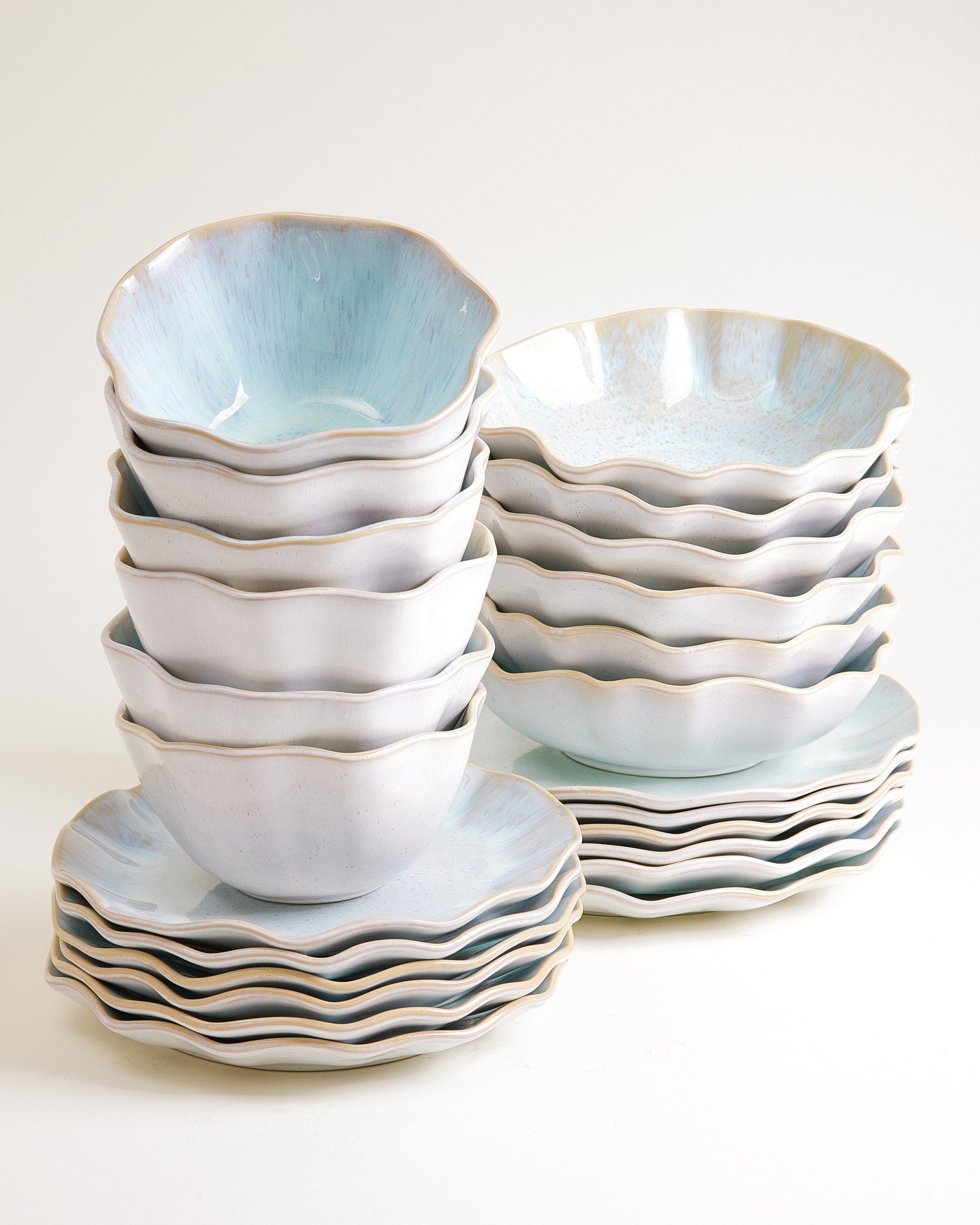 AREIA - TABLEWARE SET SHELL AZURE 24 PIECES