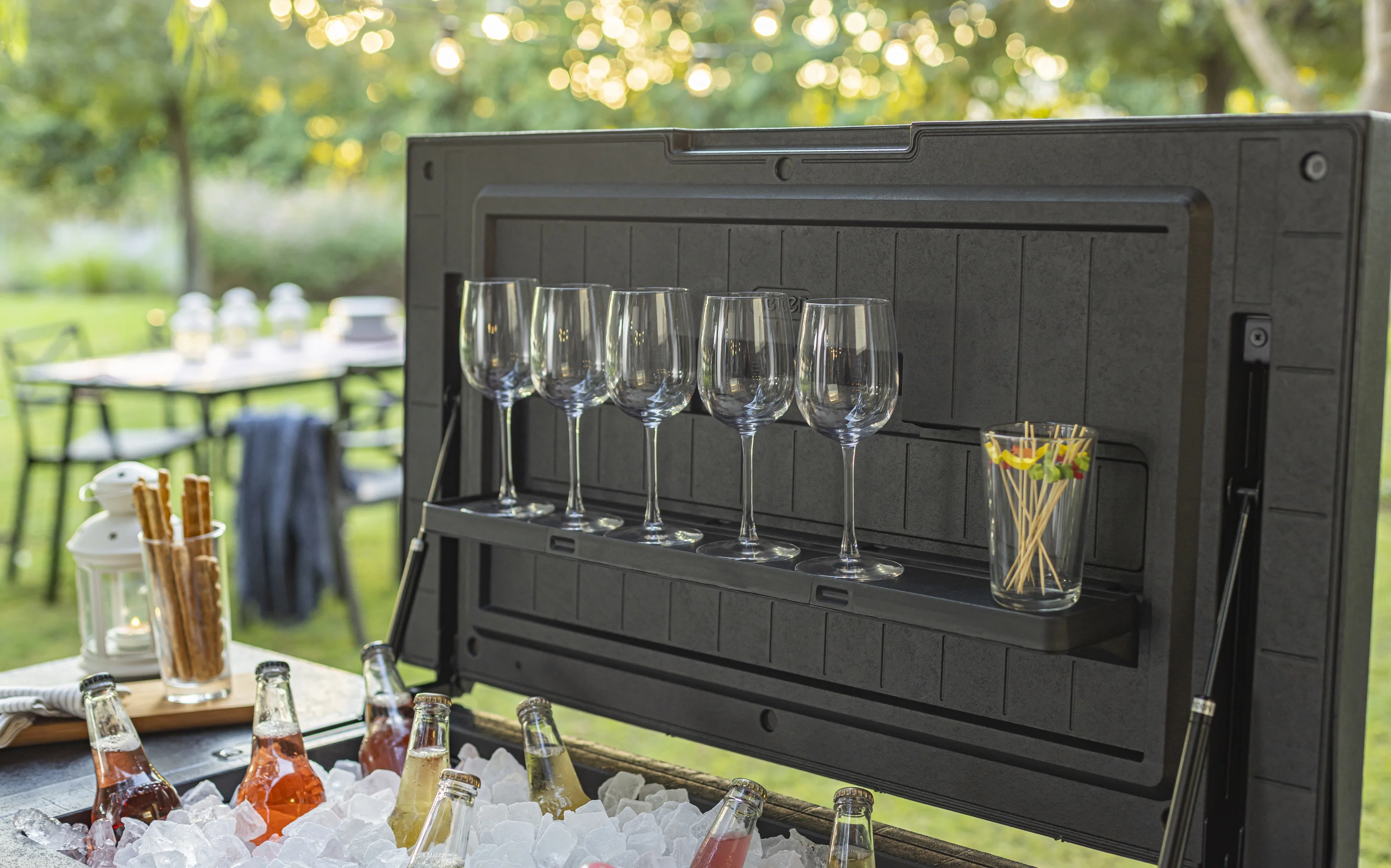 Outdoor Patio Cooler Ice Chest Insulated Beverage Bar Cart, Gray Image 5