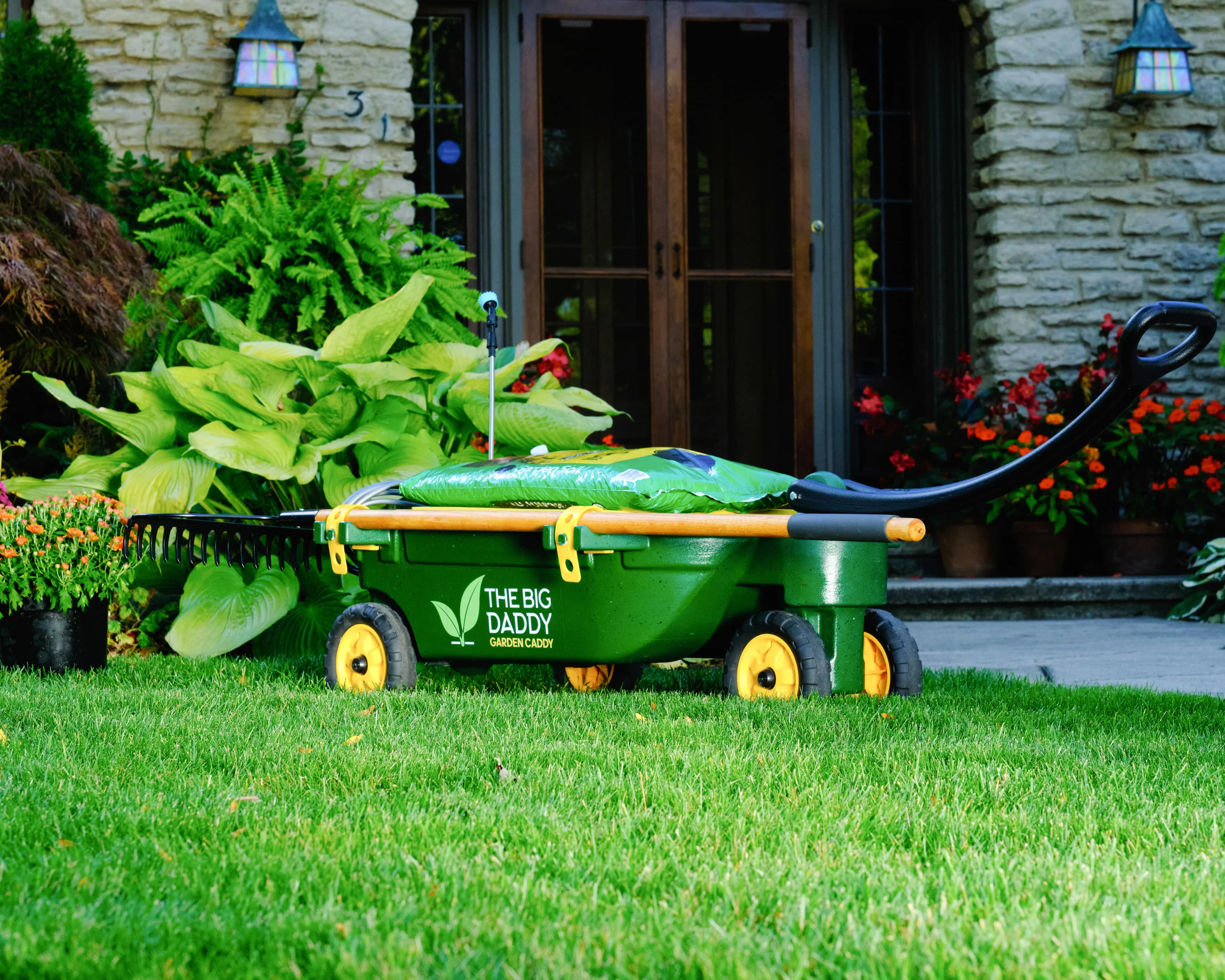 Big Daddy Multi-Function Garden Cart with Low Density Polyethylene