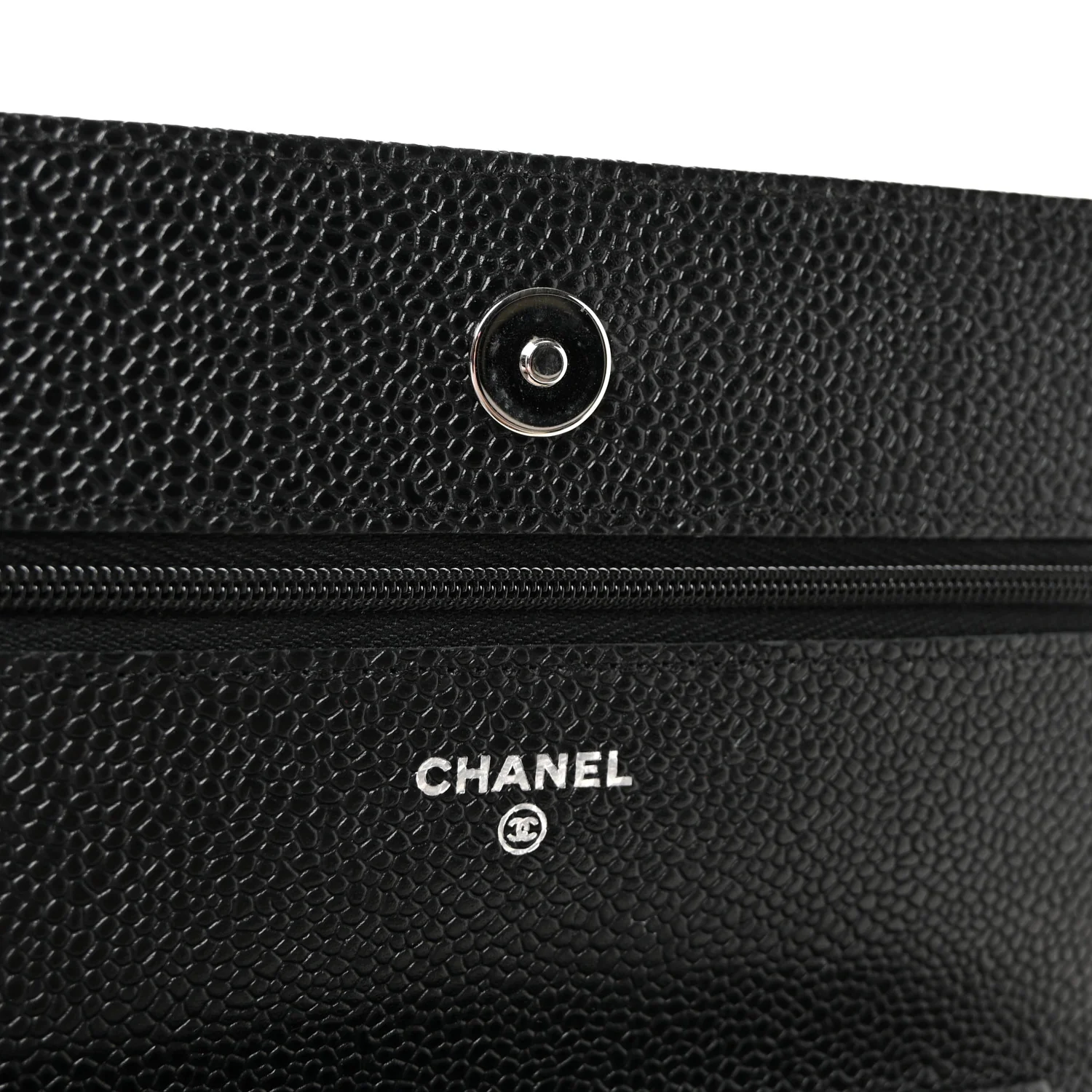 Caviar Quilted Wallet on Chain WOC Black