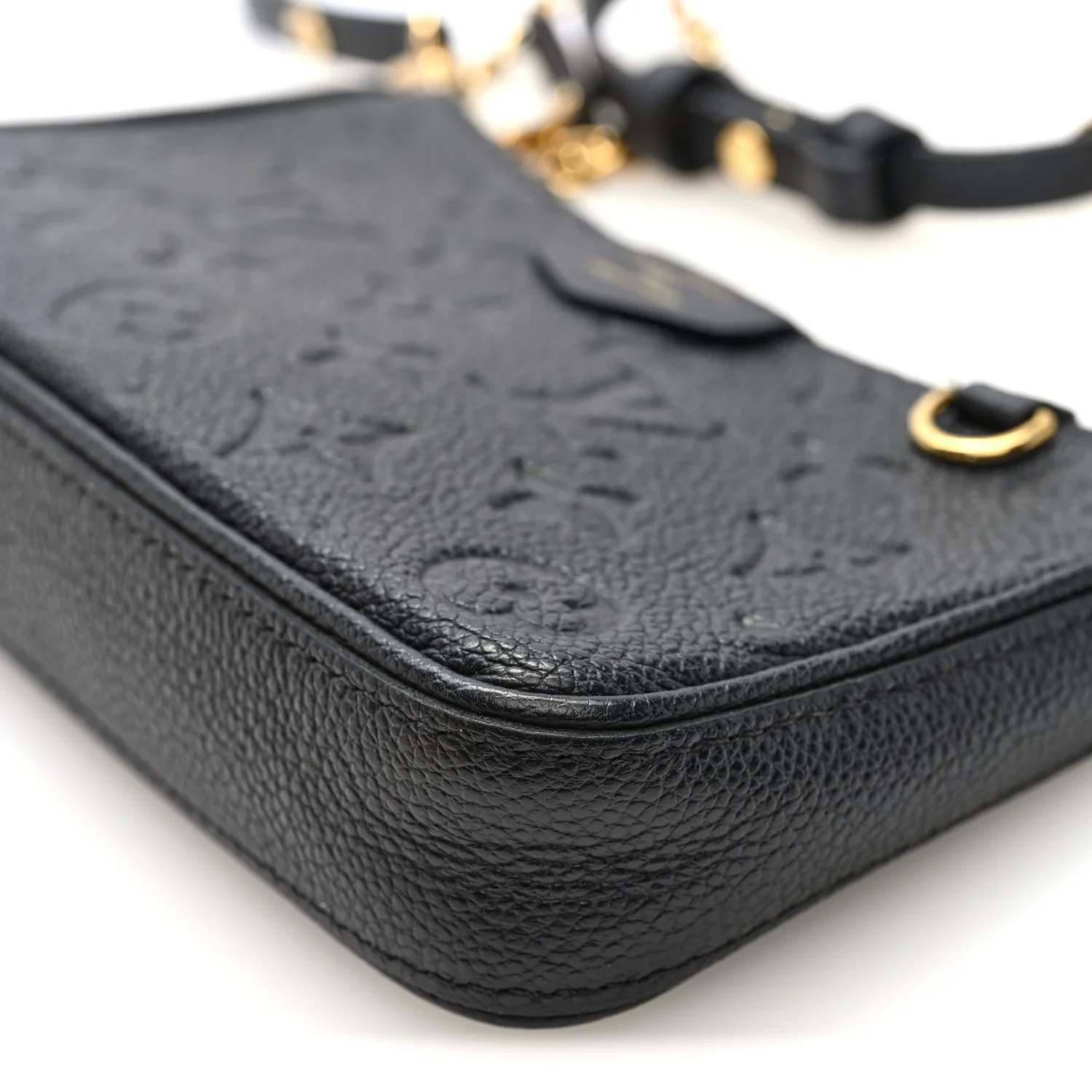 Empreinte Easy Pouch On Strap Black