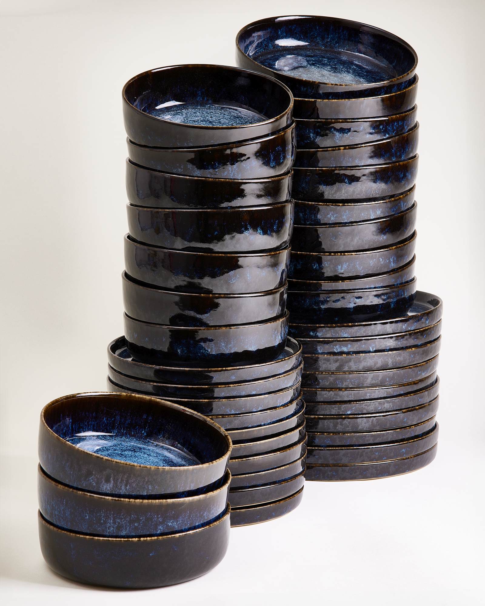 CORDOAMA - TABLEWARE SET MODERN DARK BLUE 40 PIECES