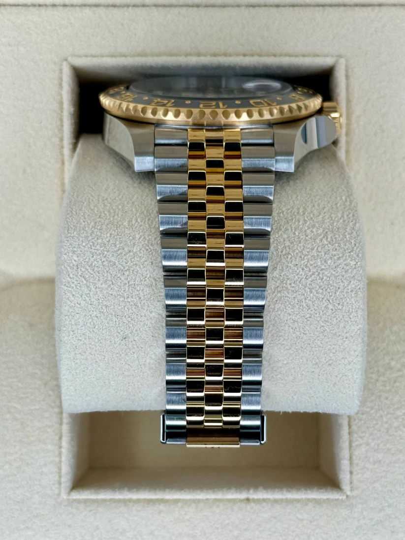 [Super Clone]Rolex 126713GRNR GMT-Master II Black Dial Two-Tone 40mm Watch
