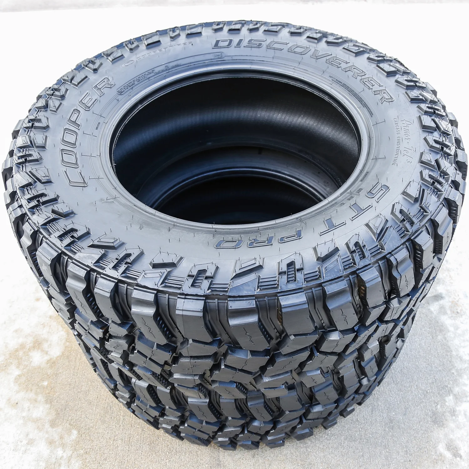 Set of 4 Cooper Discoverer STT Pro 275/65R20 126/123Q E 10 Ply M/T Mud Light Truck Tires