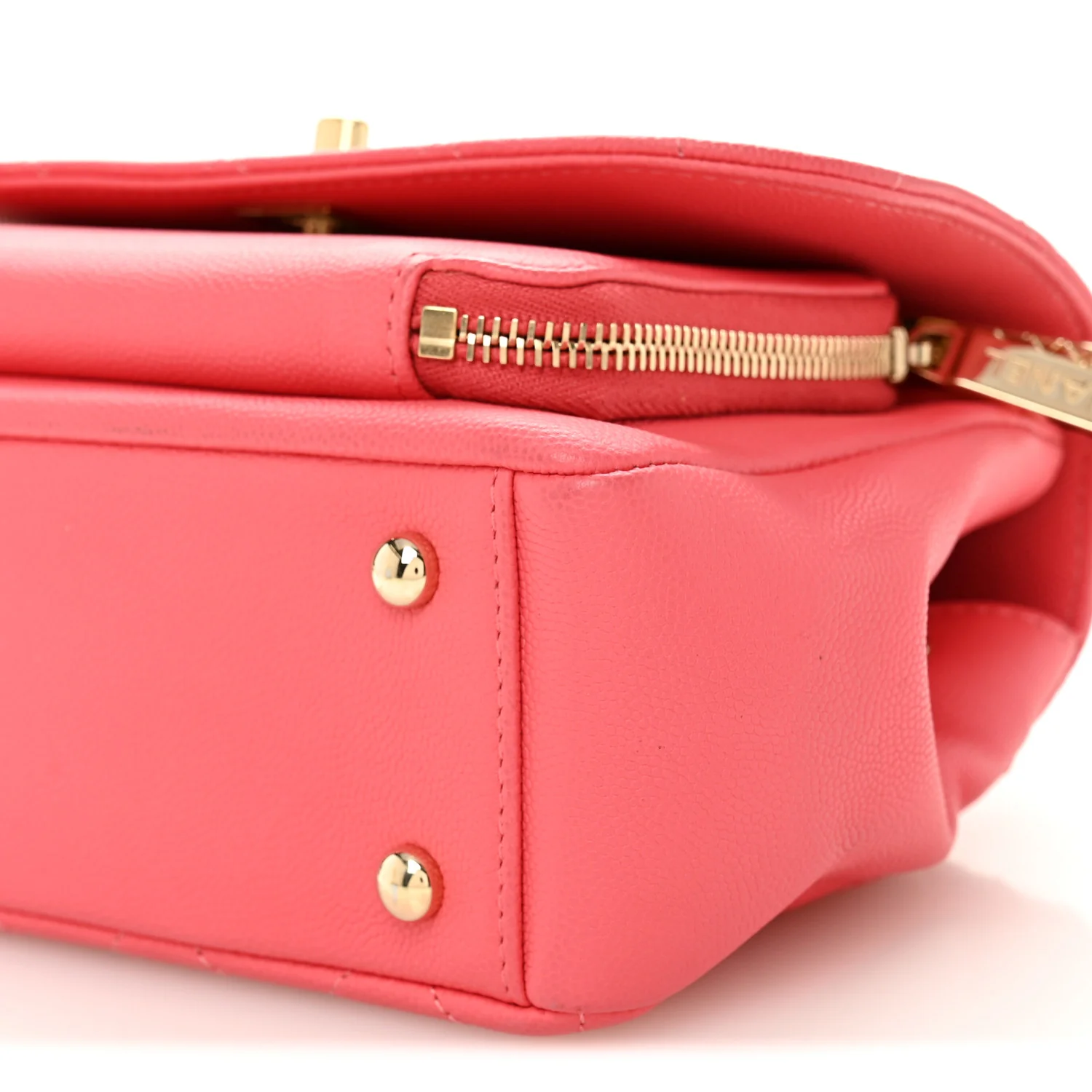 Caviar Quilted Small Business Affinity Flap Coral