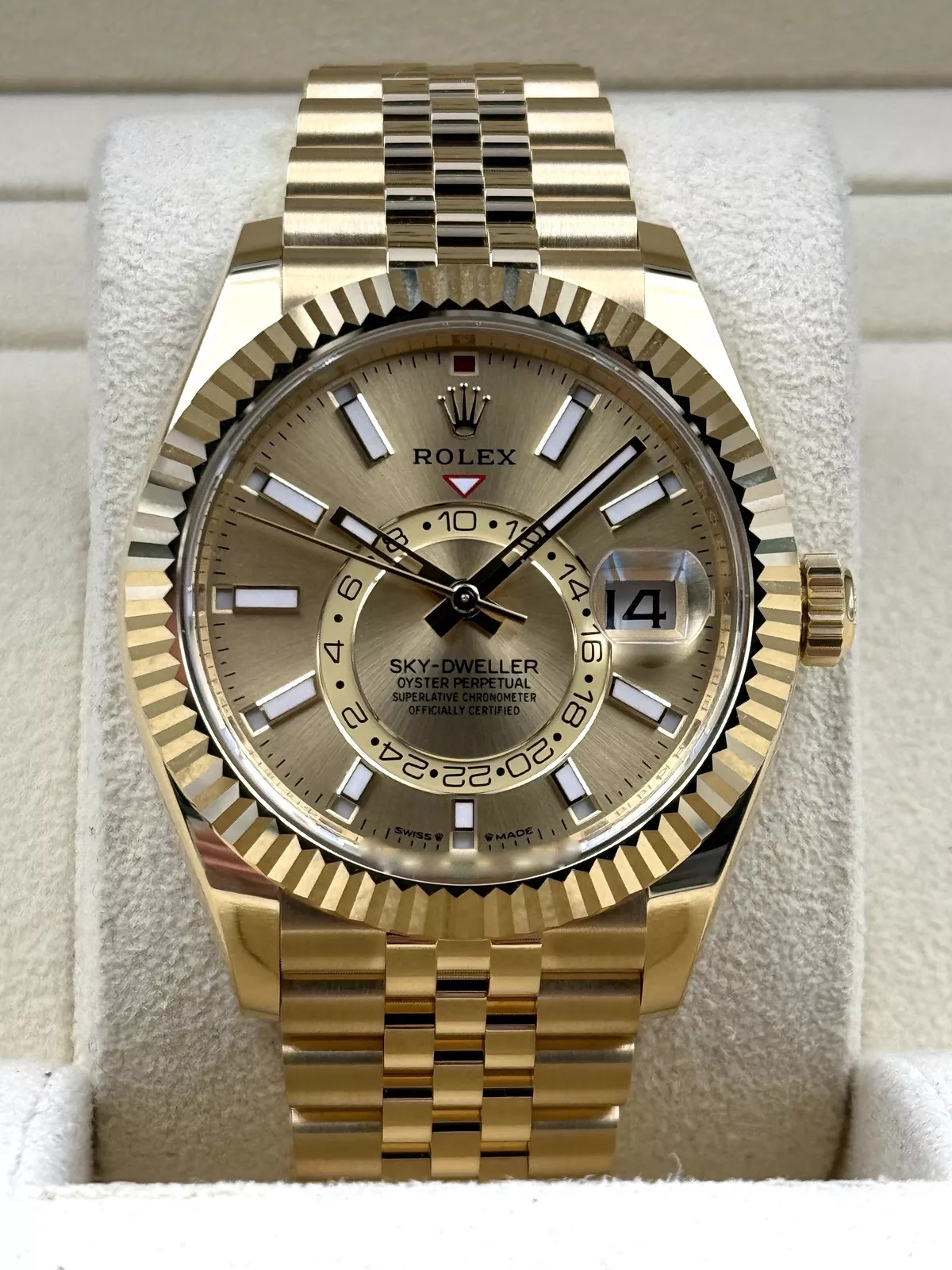 [Super Clone]RLX  Sky-Dweller 42mm Yellow Gold Champagne Dial Jubilee - 336938