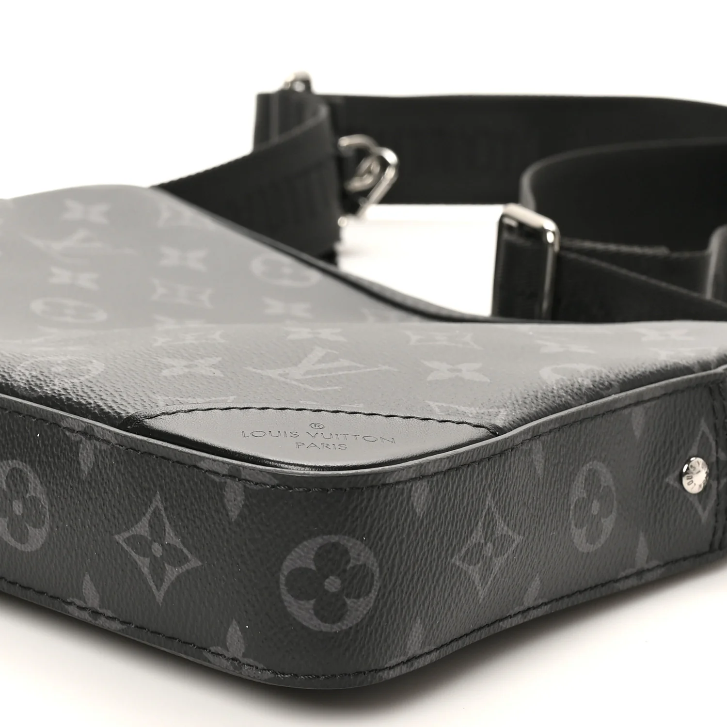 Reverse Monogram Eclipse Trio Messenger
