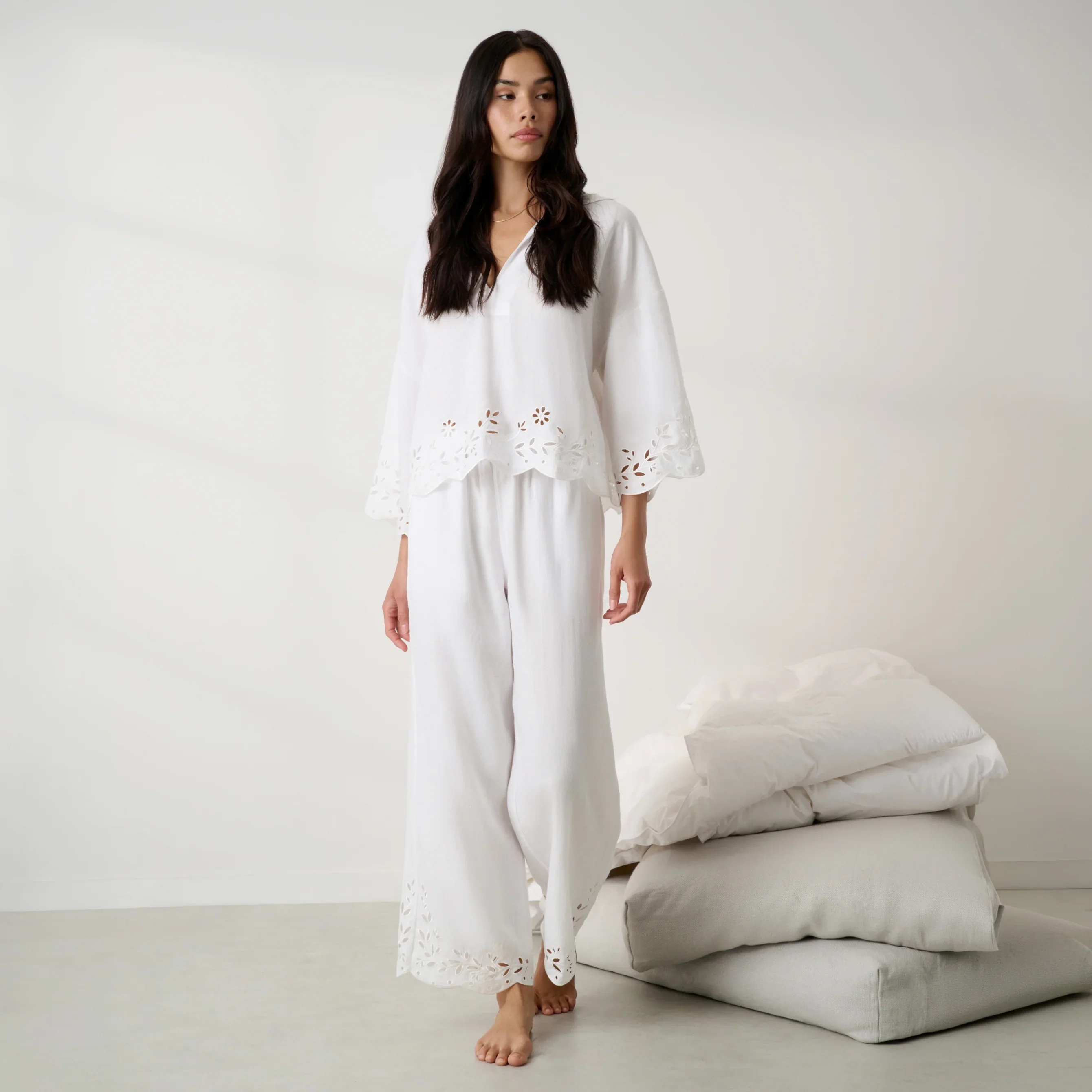 Linen Embroidered Eyelet Pant