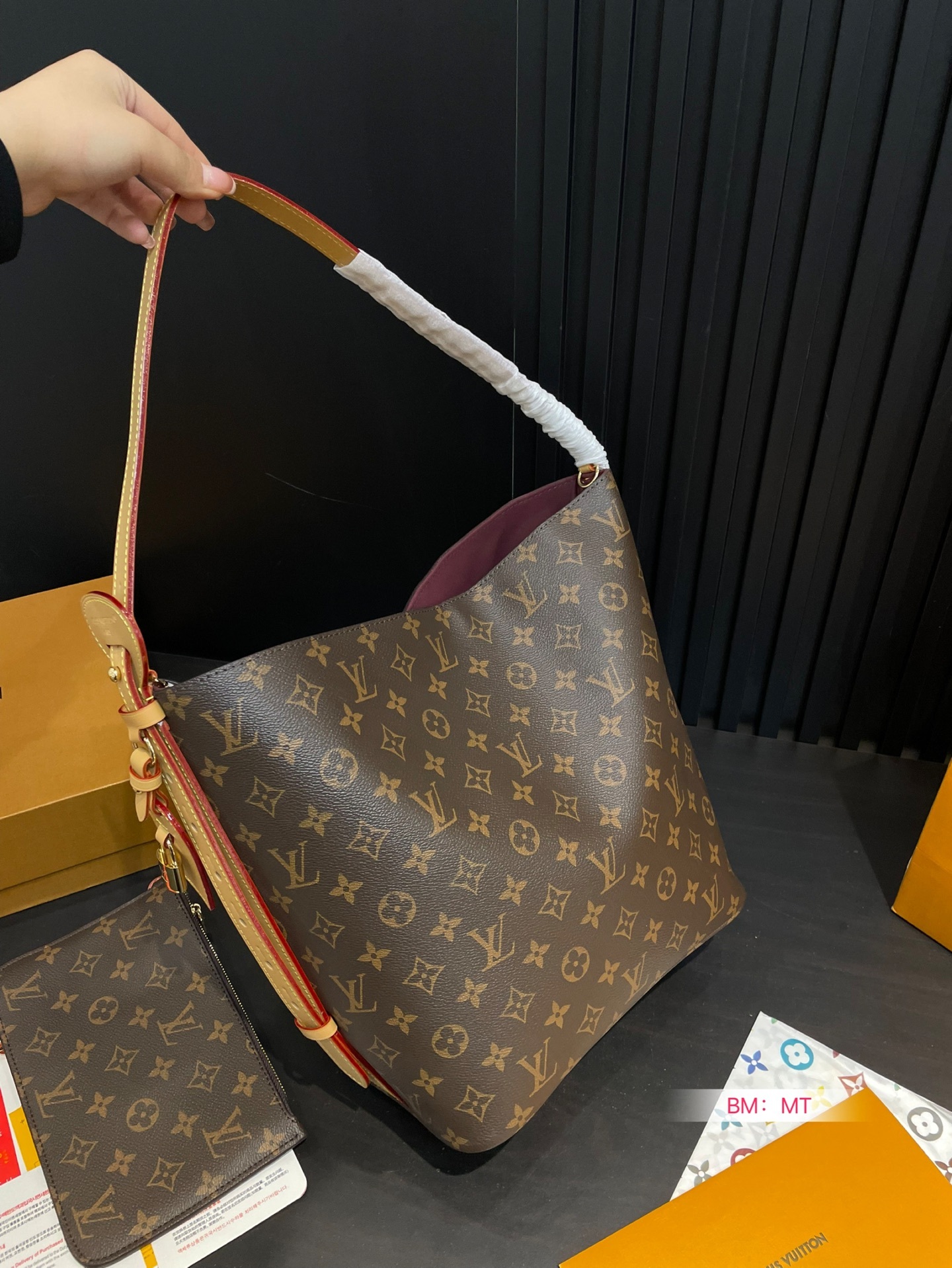 Louis new arrival ALL IN BB hobo bag size:26*30 cm