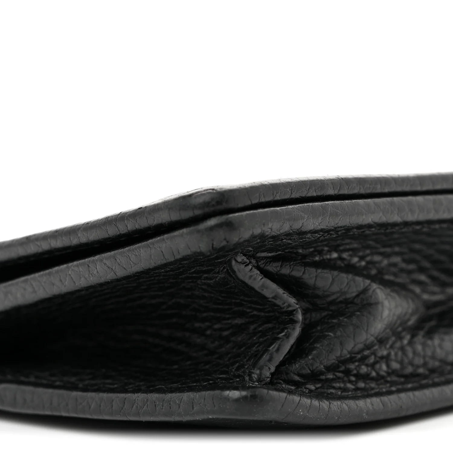 Pebbled Calfskin Soho Wallet On Chain Black