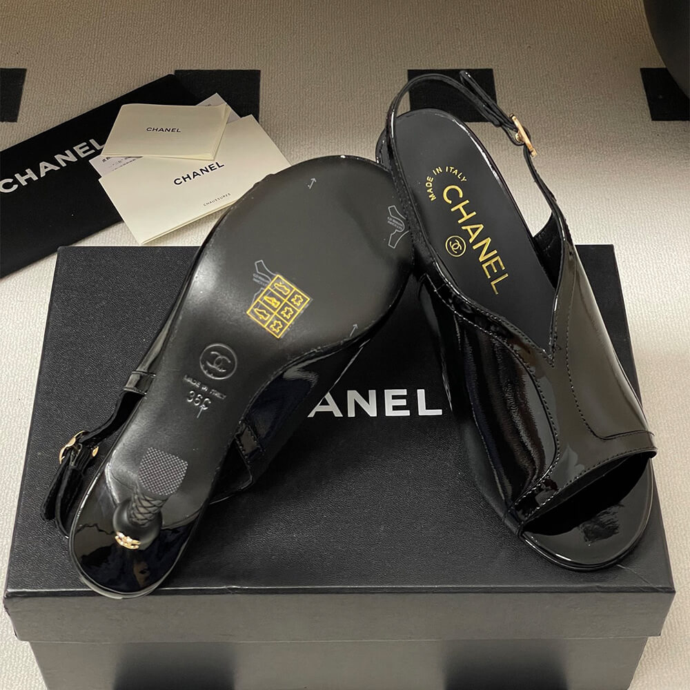 CHANEL Sandals