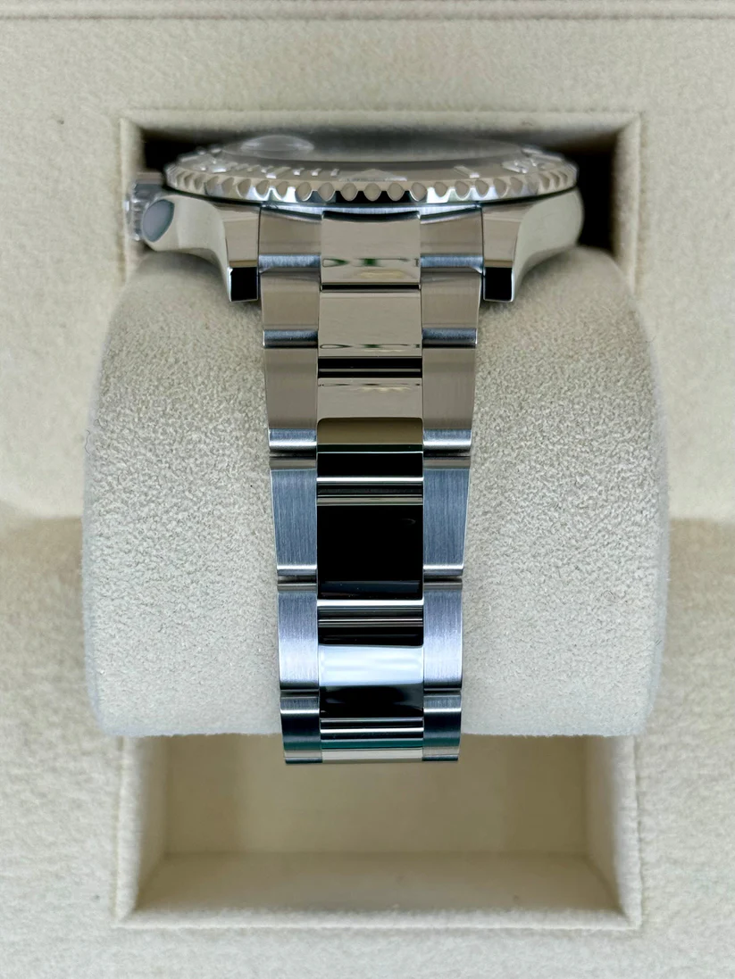 [Super Clone]RLX Yacht-Master 40mm Platinum & Stainless Steel - Dark Rhodium Dial (Ref# 126622)