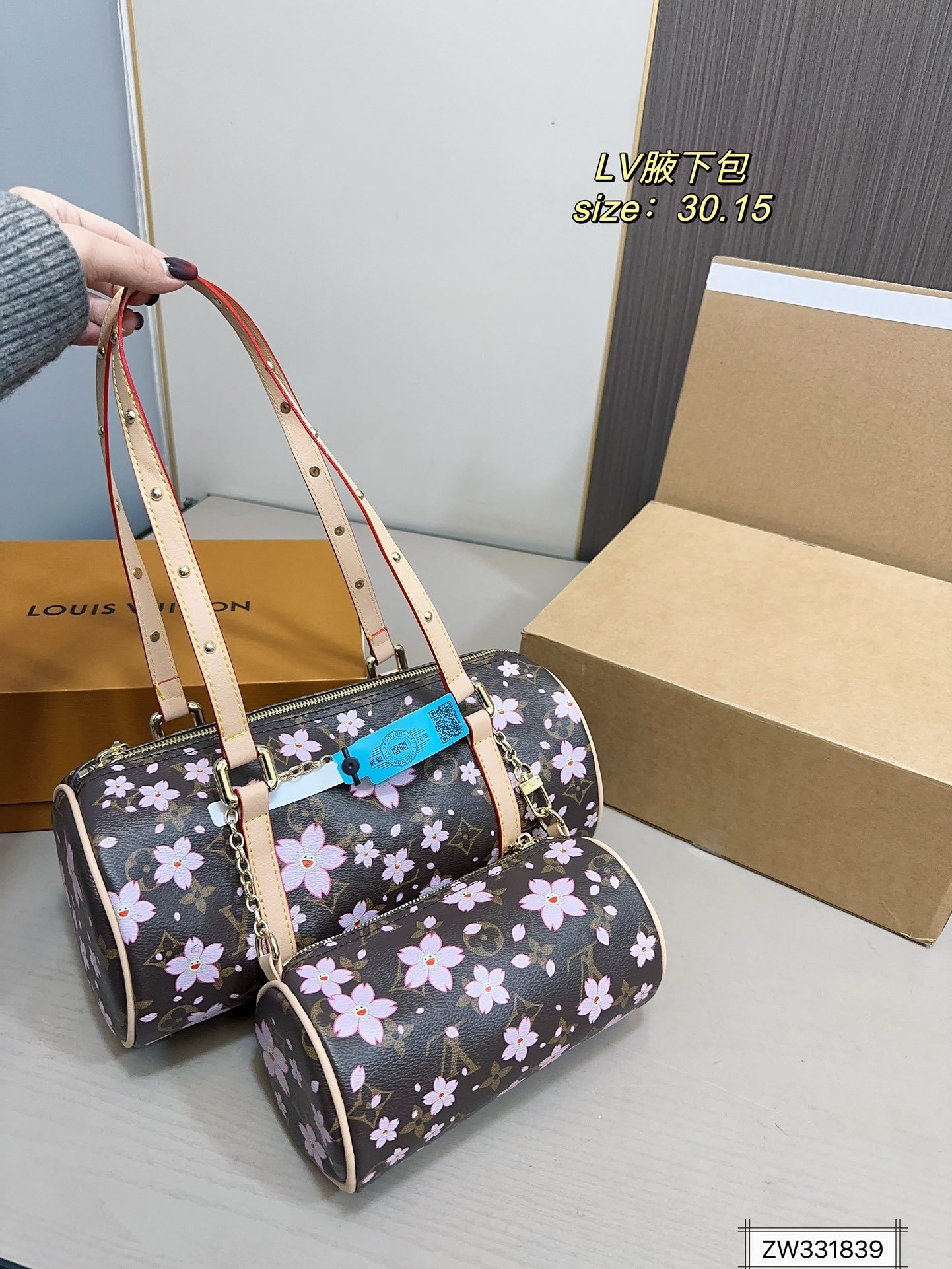 Louis new arrival hobo bag size:30 * 15 cm