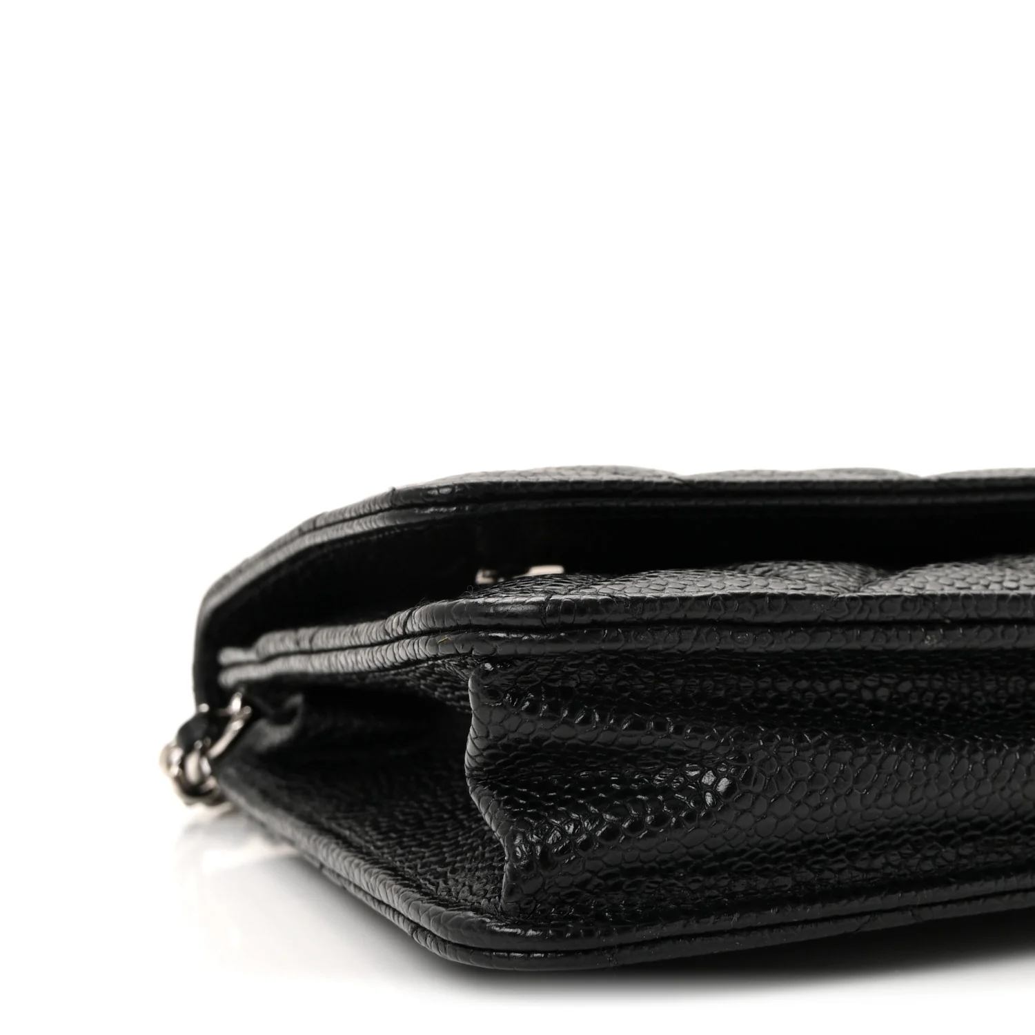 Caviar Quilted Wallet on Chain WOC Black
