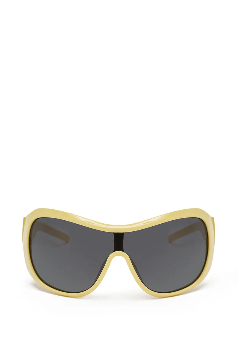 BUTTA SUNGLASSES - Akira Store