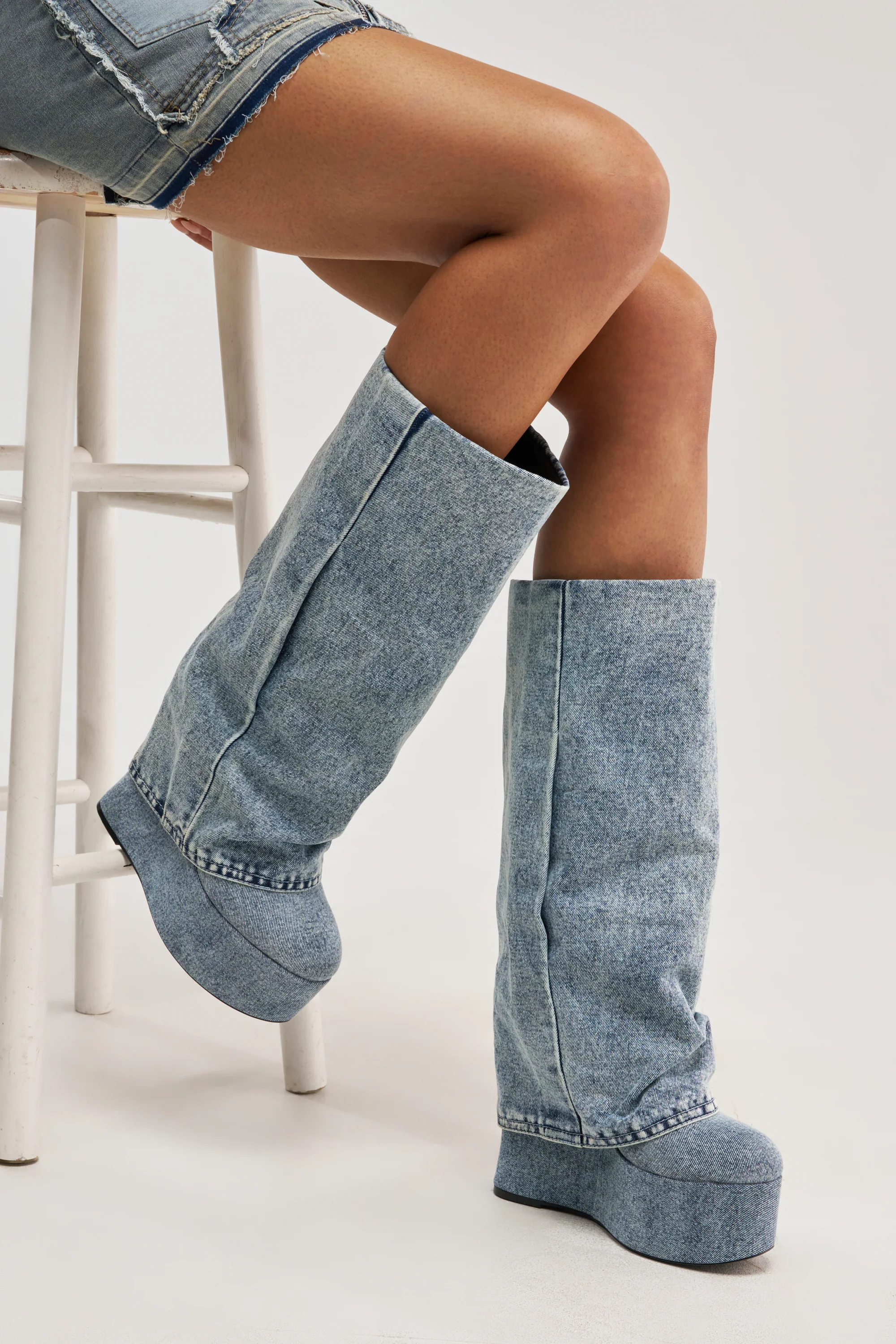 AZALEA WANG FRANKEYE DENIM FLATFORM BOOT - Akira Store