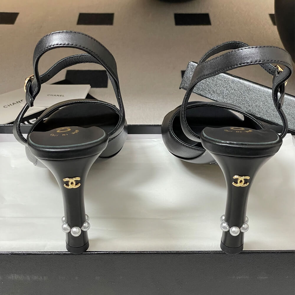 CHANEL Sandals