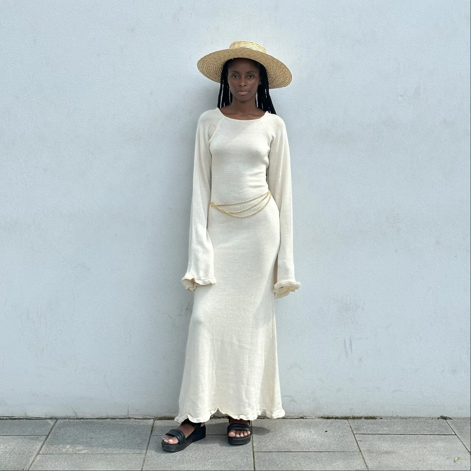 Robe longue en maille nuage ivoire à dos ouvert