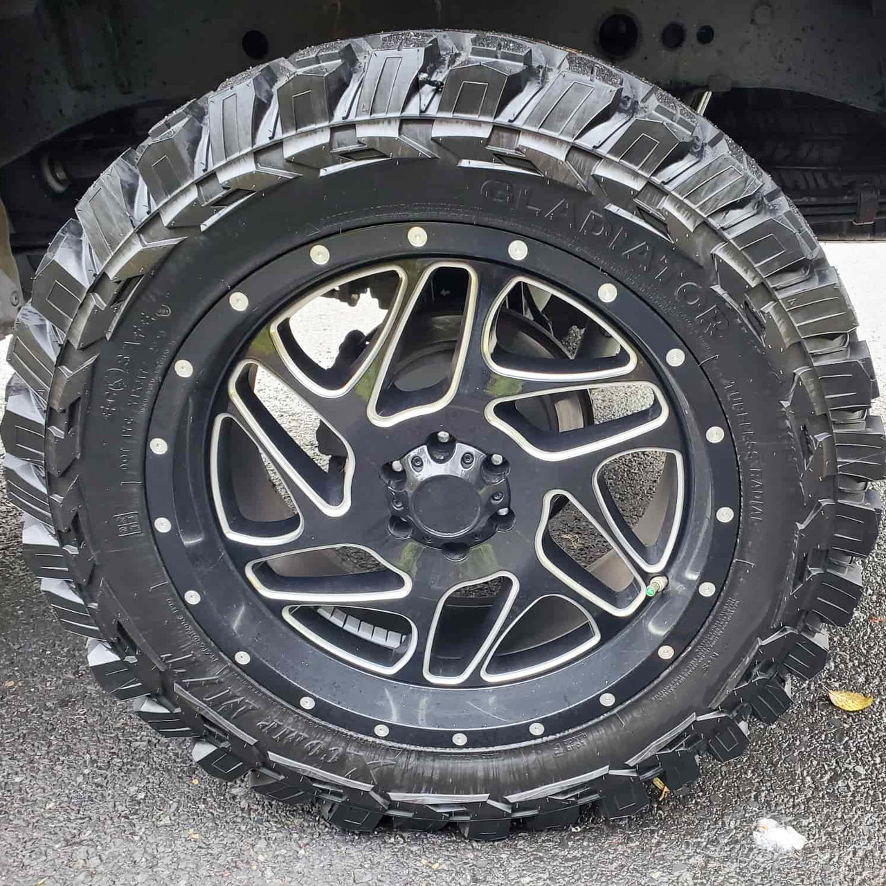 X-COMP M/T 265/75R16 123 Q Tire - Image 6