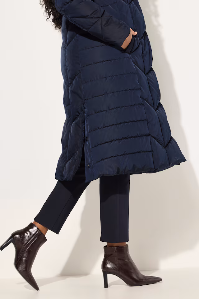 Zigzag Quilted Water Repellent Coat