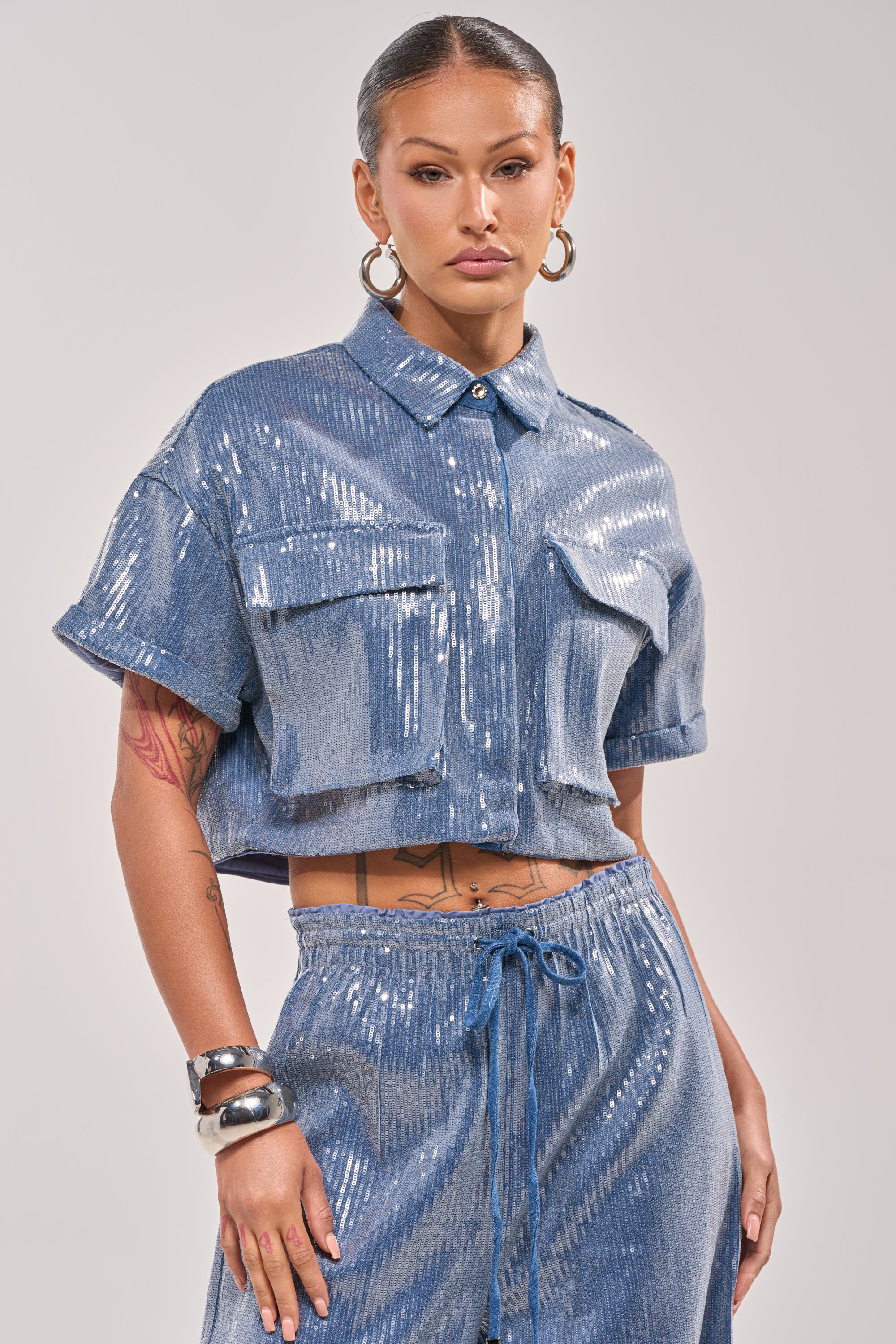 SHAKE IT GIRL SEQUIN BUTTON DOWN - Akira Store