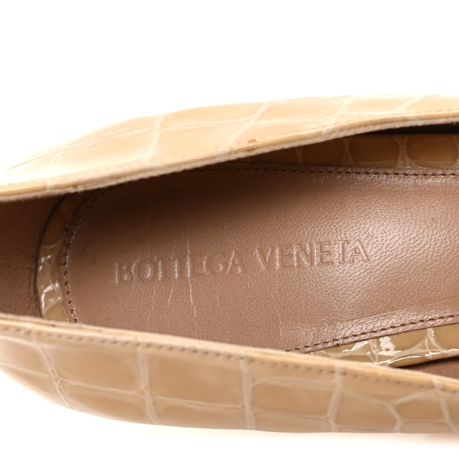 Gloss Calfskin Crocodile Embossed Punta Wedge Heel Sandals 41 Praline