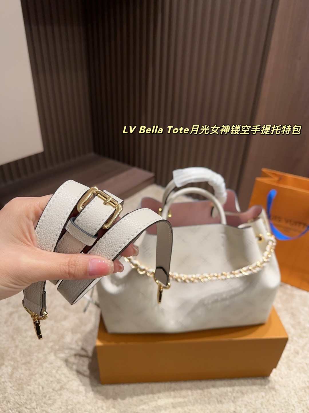Louis new arrival bella tote bag size:32*25 cm