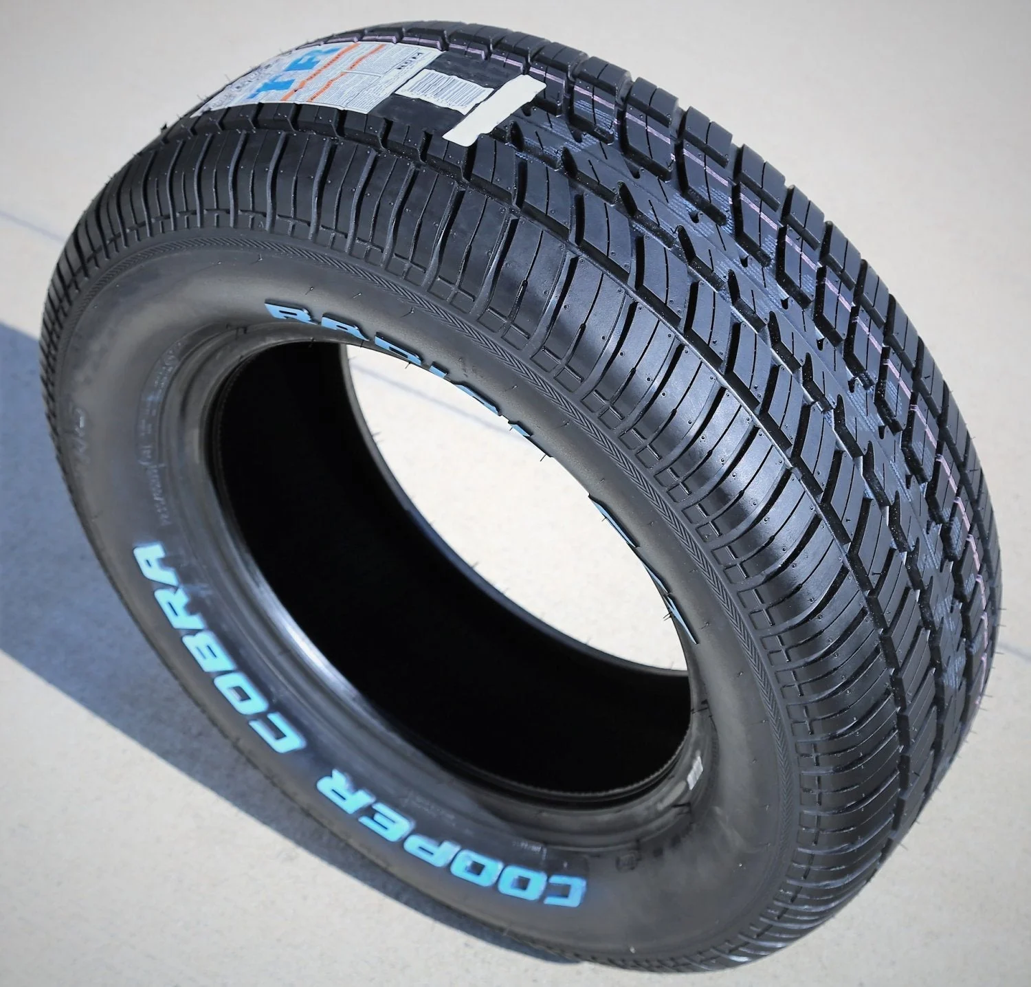 Pneu G/T 225/70R15 100T (RWL) A/S Toutes saisons