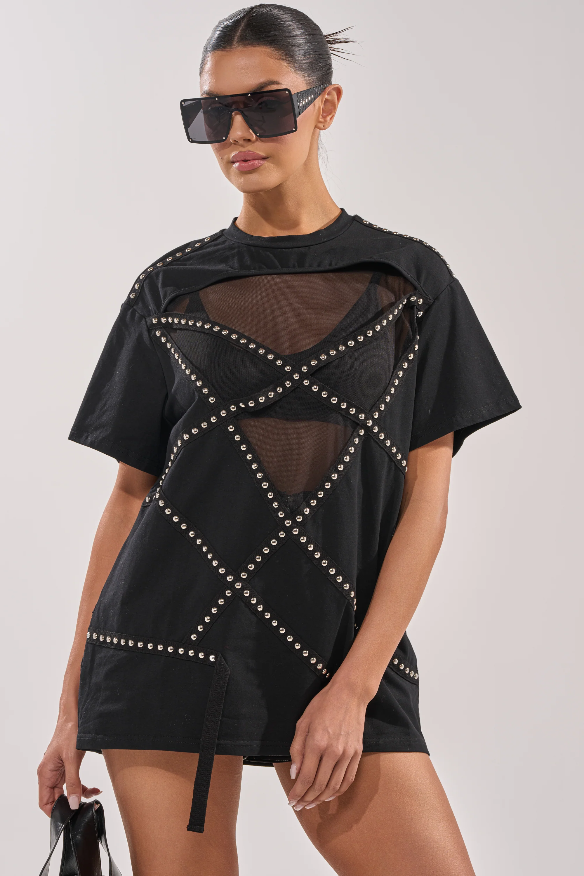 MISTA RAJ OVERSIZED TEE - Akira Store