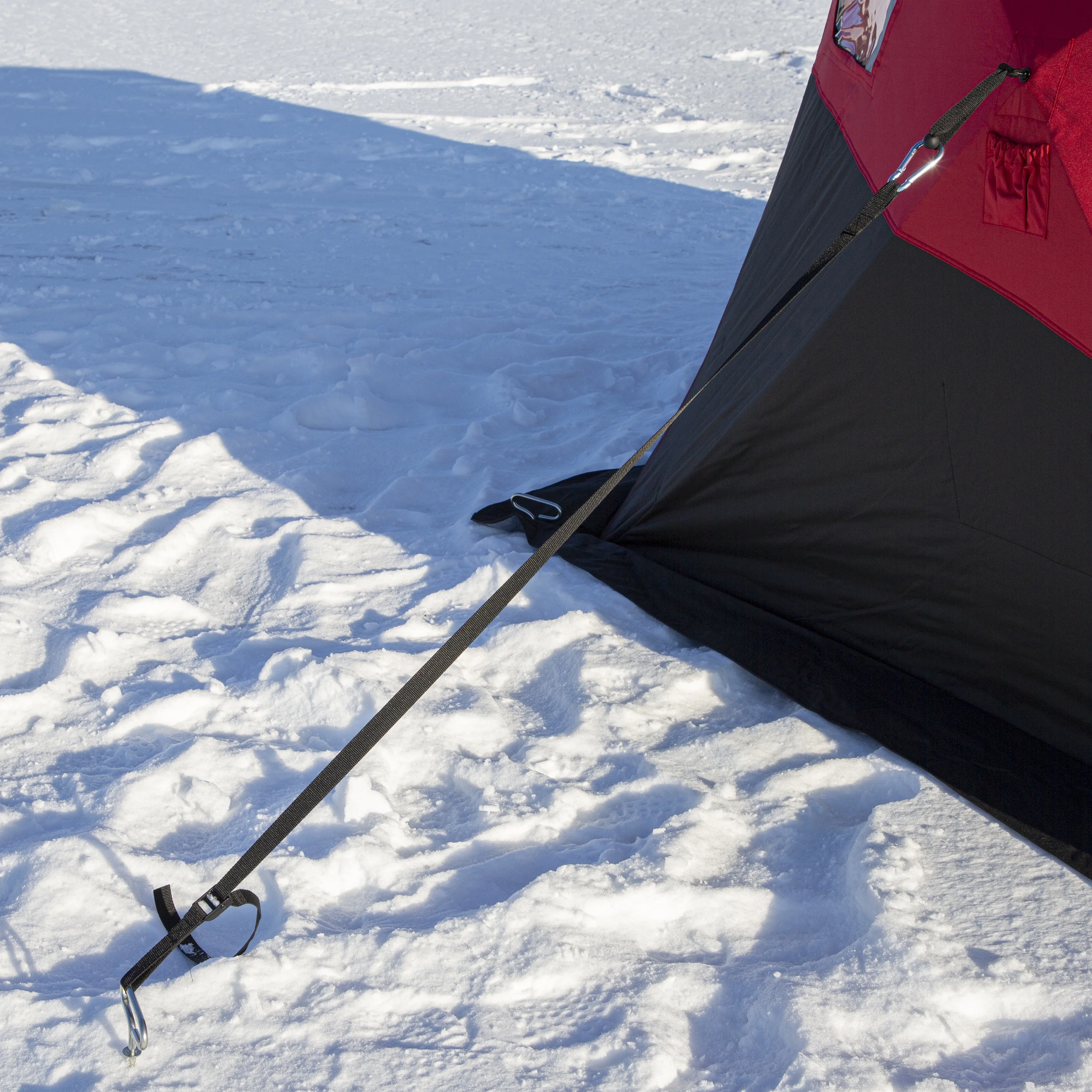 Eskimo Outbreak�?350xd, Pop - up Portable Ice Shelter, Insulated, Red/Black, 3 - 4 Person Capacity, 40350