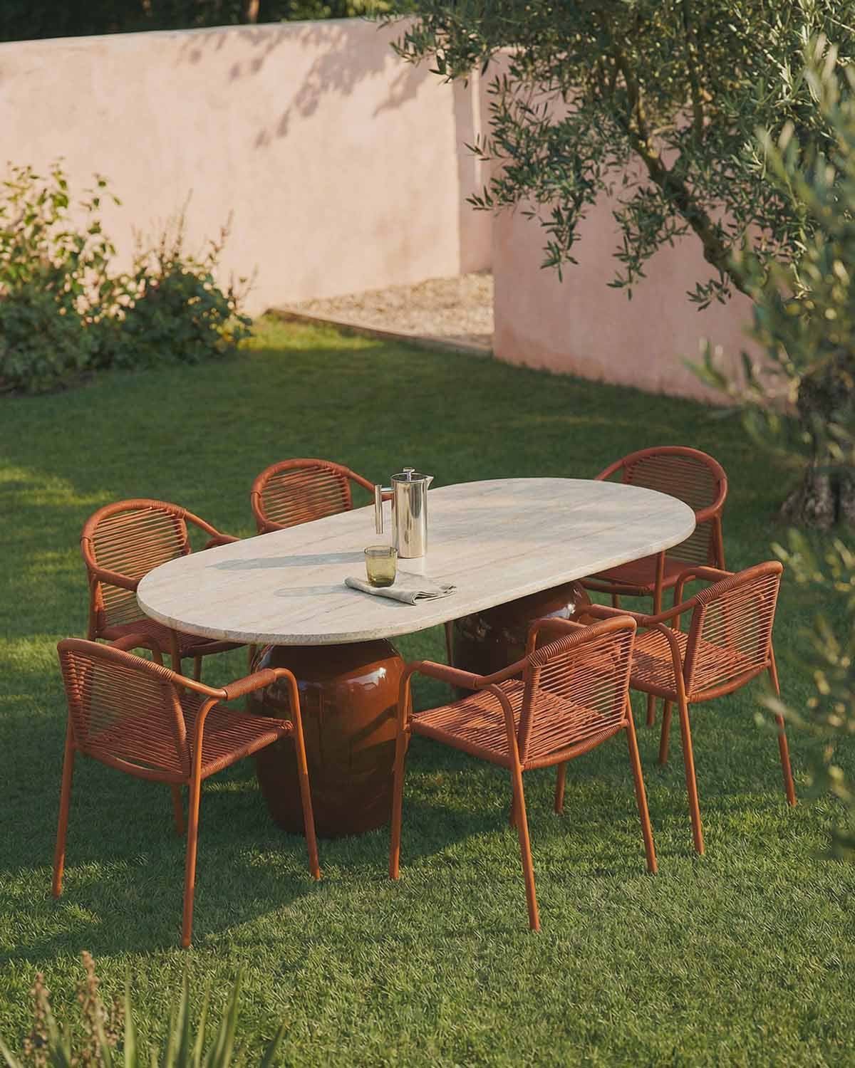 Uxue - Mesa de Exterior Ovalada de Cemento (245x110 cm) Uxue