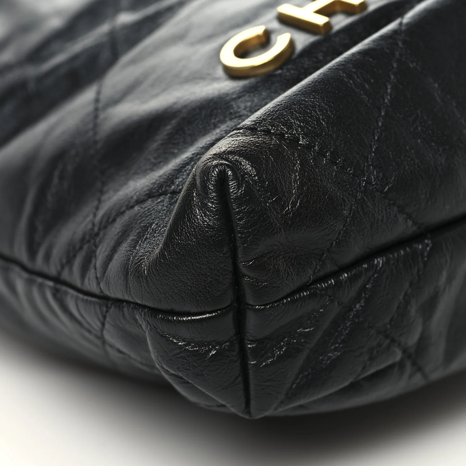 Shiny Calfskin Quilted Mini Chanel 22 Black