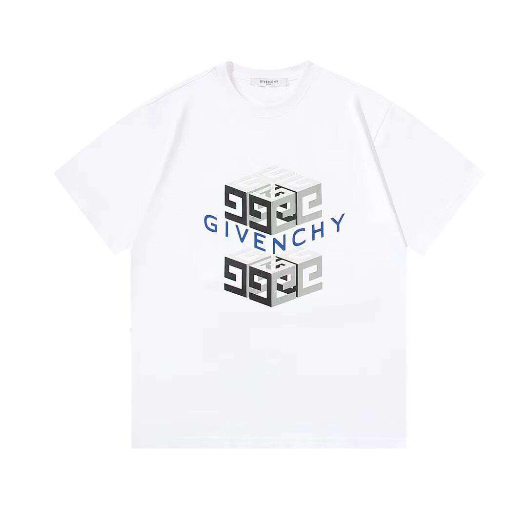 【GIVENCHY 公式旗艦店】ジバンシー Tシャツ ご好評に付き再入荷！半袖Tシャツ