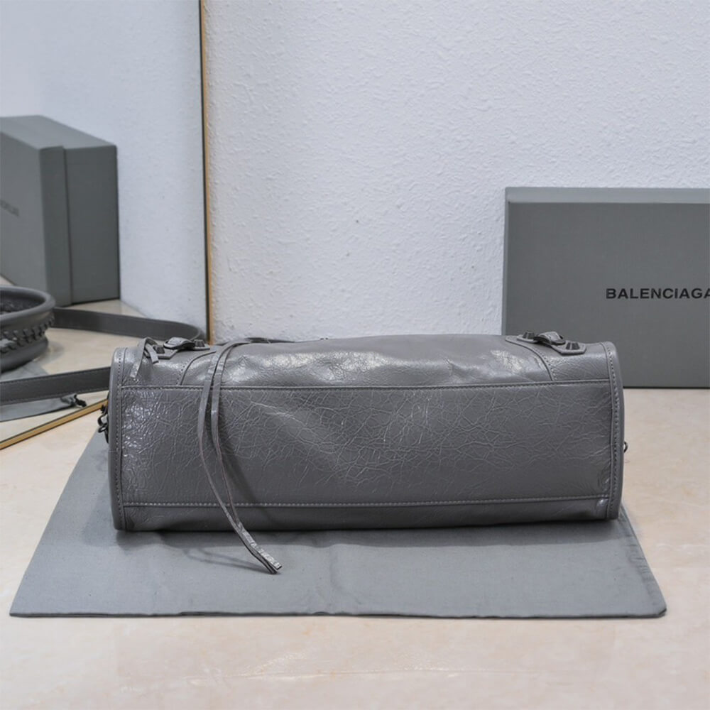 Balenciaga Women s Le City Bag Medium(HIGH-END GRADE)