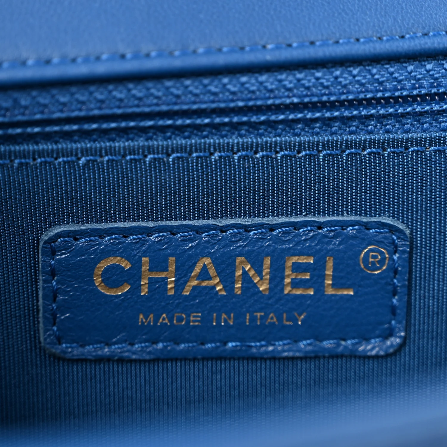 Lambskin Chevron Quilted New Medium Boy Flap Blue