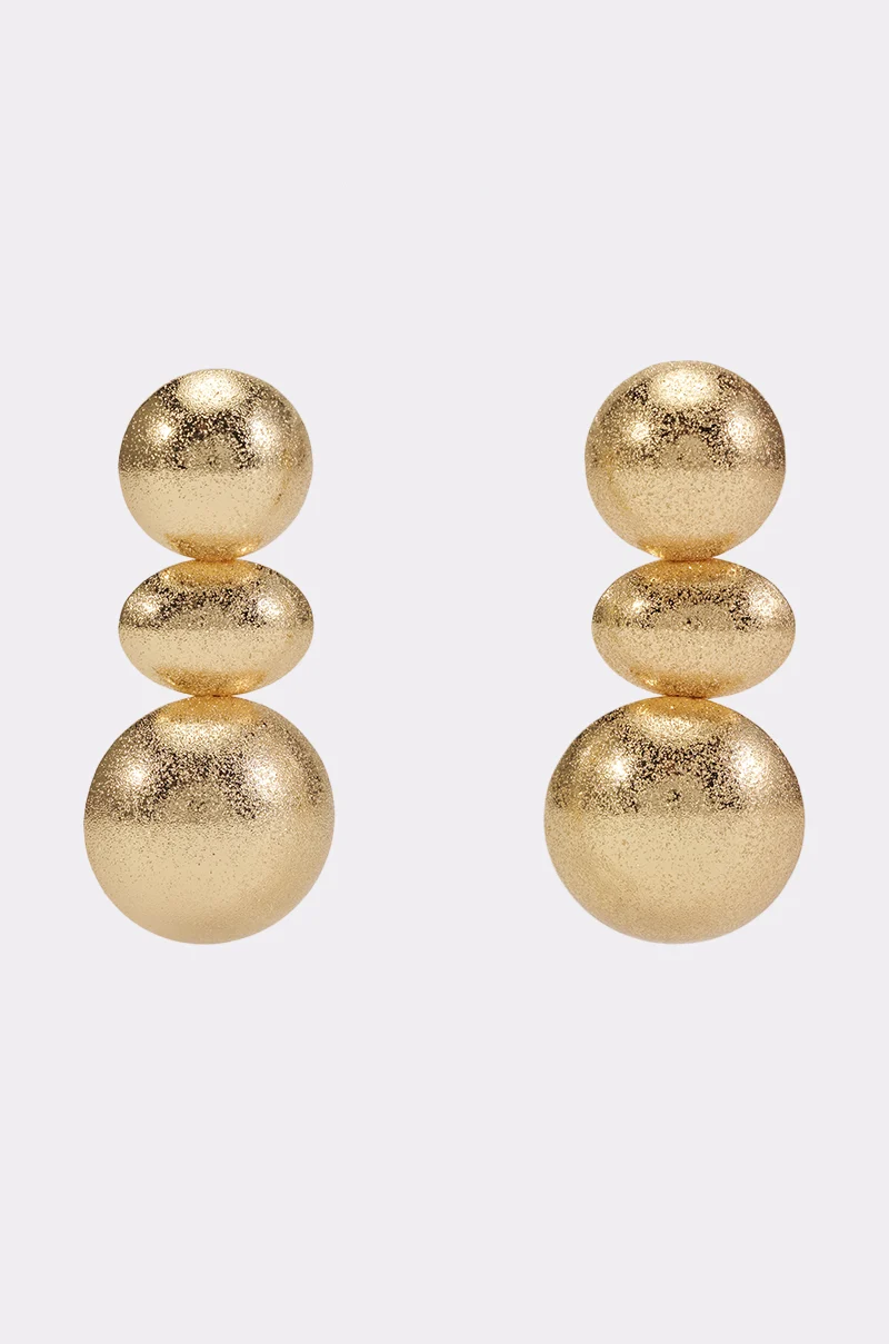 BALLS TO THE WALL EARRING IN GOLD - Akira Store