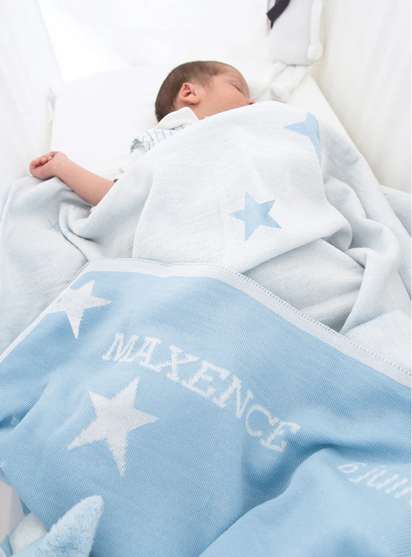 Plaid bébé étoiles 100% laine bleu pastel