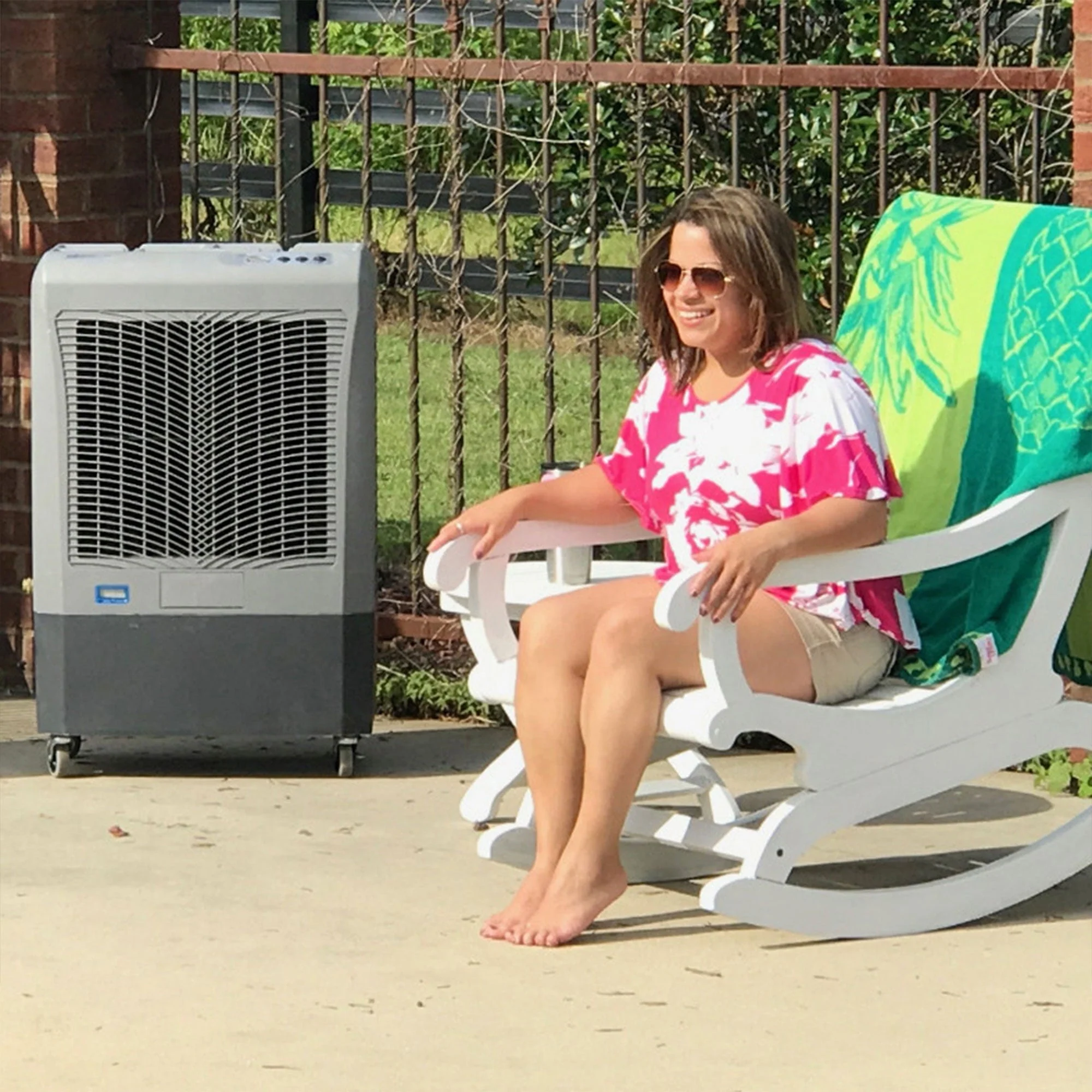 MC37M Indoor/Outdoor Portable 950 Sq Ft Evaporative Air Cooler Image 8