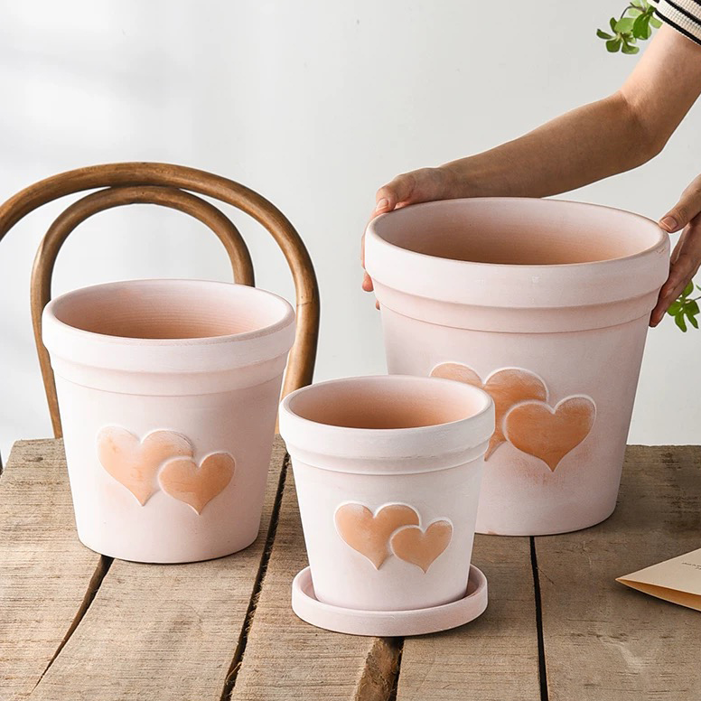 Garden Supplies Fashionable Indoor Outdoor Decor Terracotta Pots Wholesale Heart Pattern Ceramic Home Garden Ceramic Flower Pots