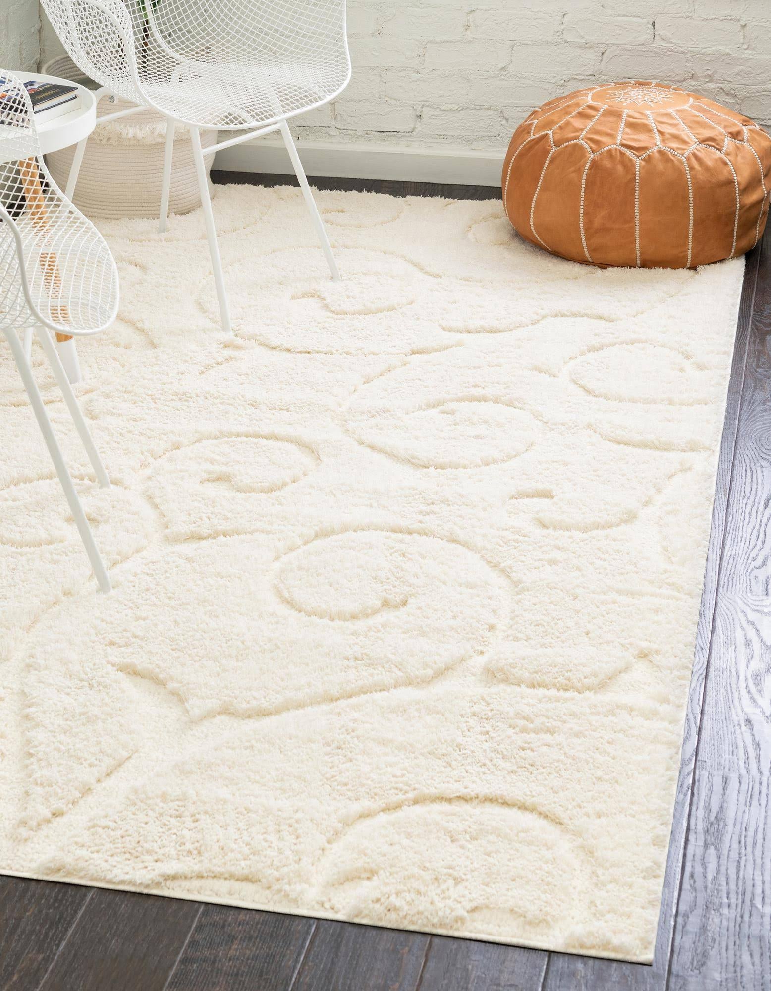 Unique Loom Carved Floral Shag Area Rug (5' x 8' - Ivory)