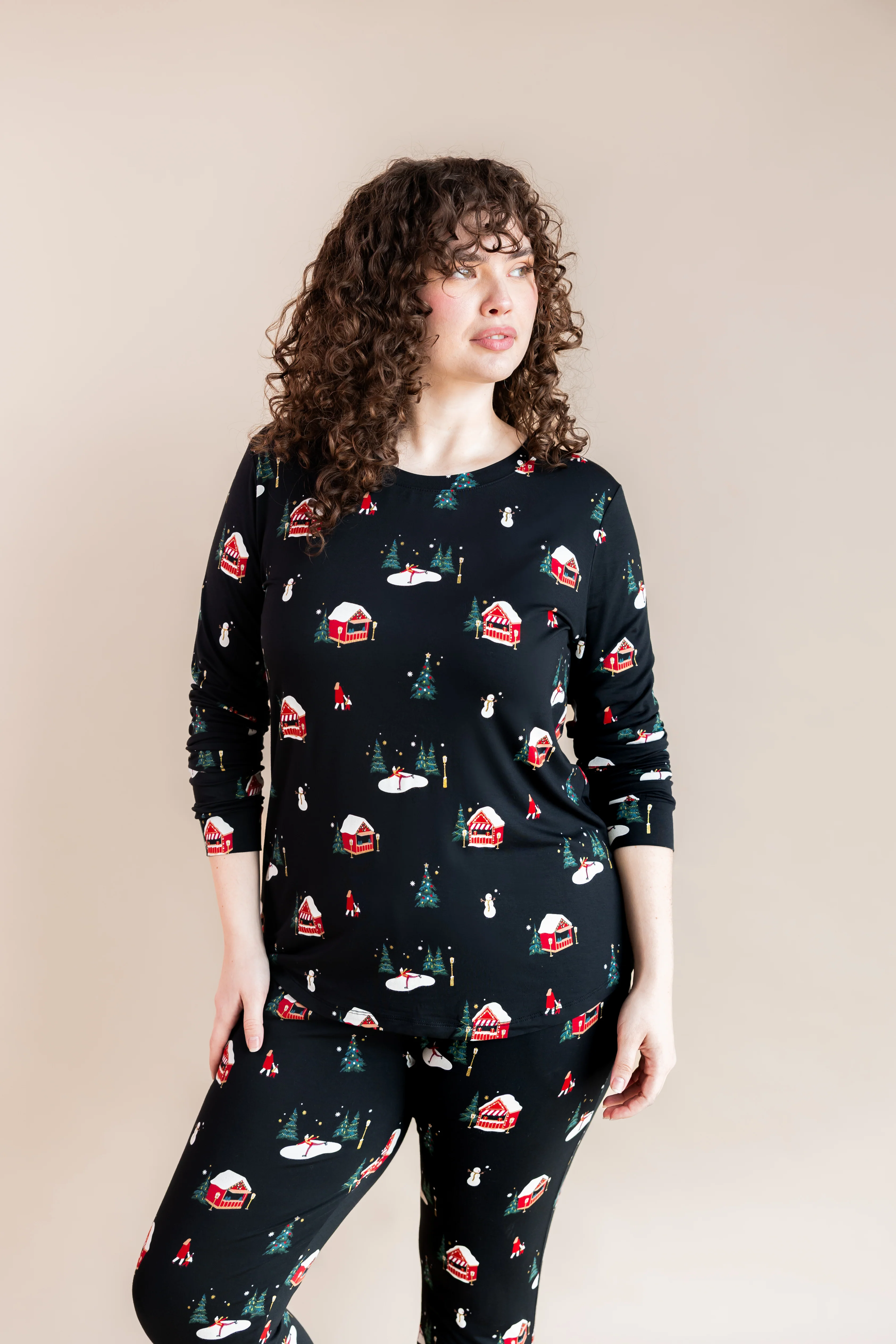 Women's Jogger Pajama Set in Winter Wonderland