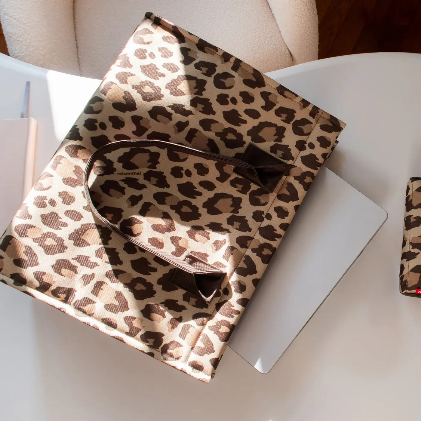 daily shopper business leo macchiato