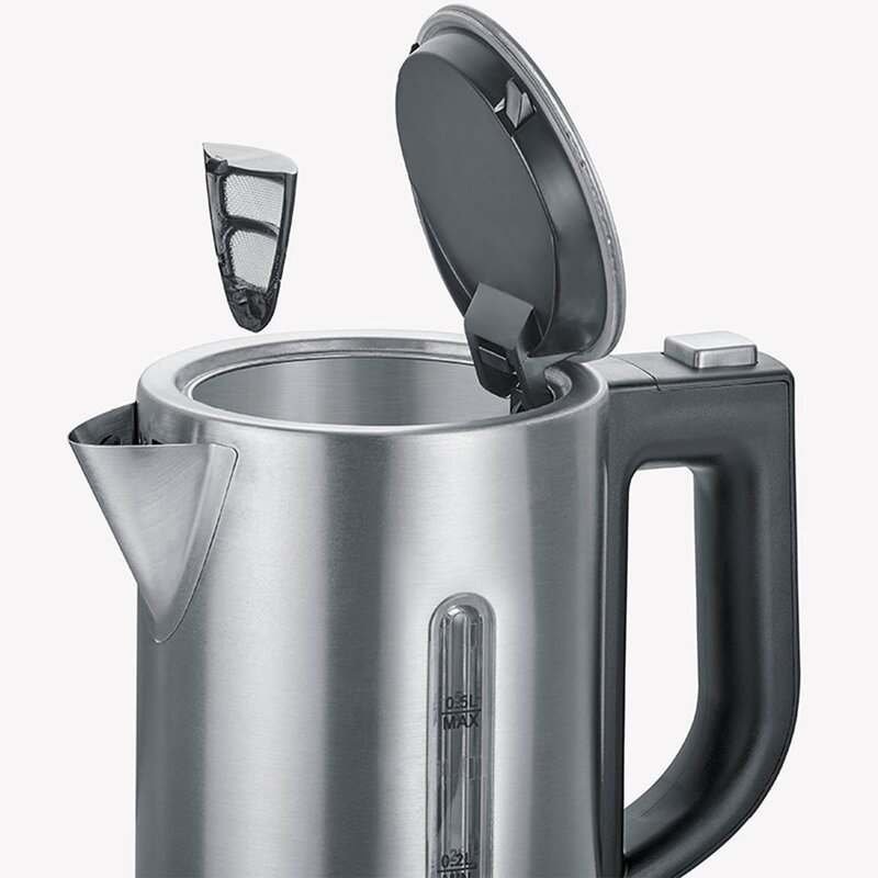Reisevannkoker med krus WK3647 0,5L 1100W svart/sølv