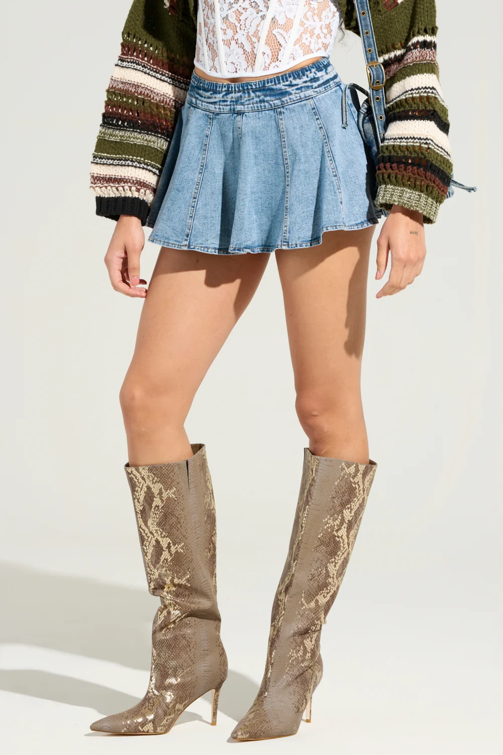 TOO PRETTY FOR YOU MINI SKIRT - Akira Store