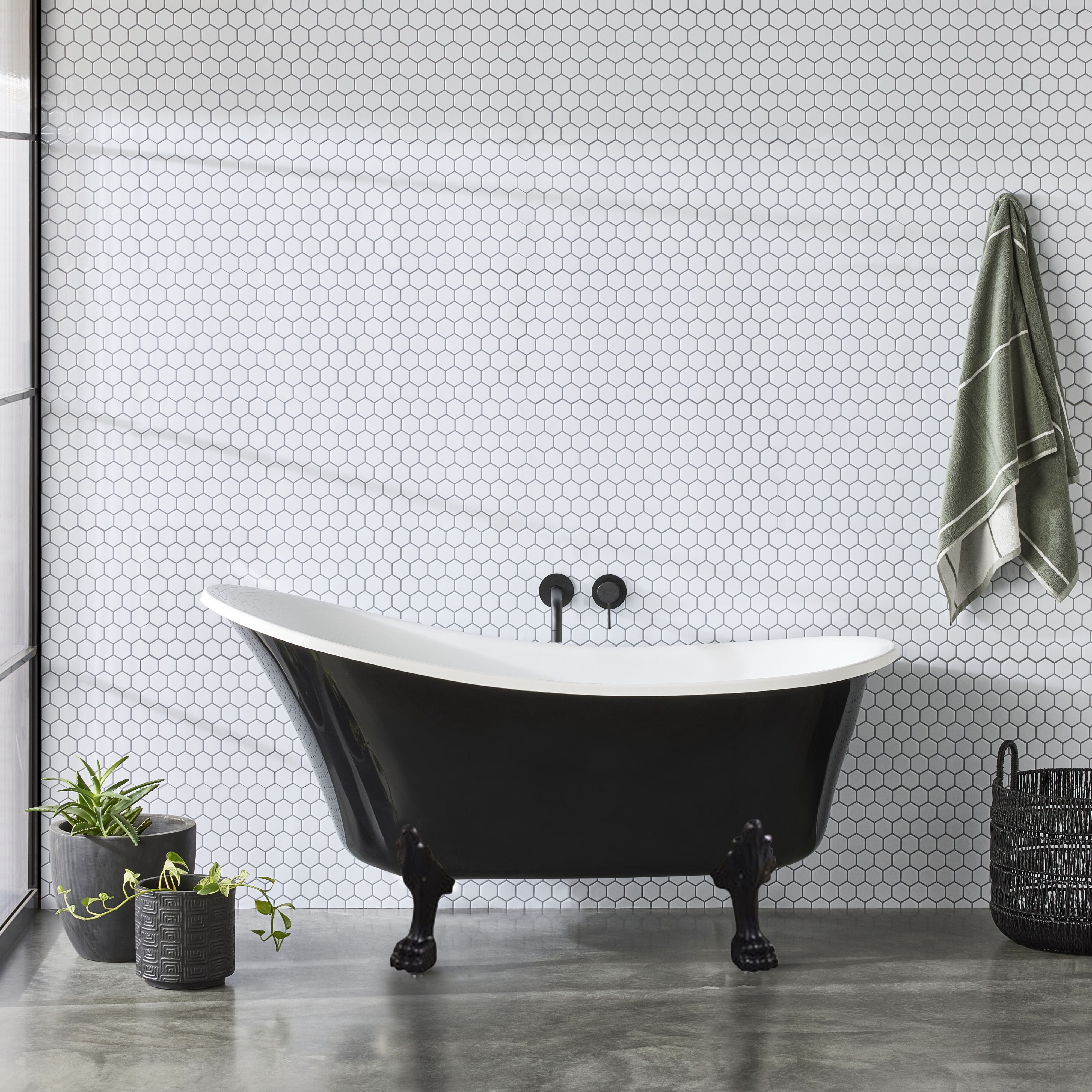 Alto Black Bath 1520mm with Black Feet Package