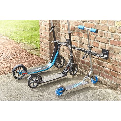 Mottez – Range 6 trottinettes mural – Fixation murale avec système de pince – Tube acier carré 30mm – Charge maximale 120kg – Dimensions 106x24,5x15cm — vue 3