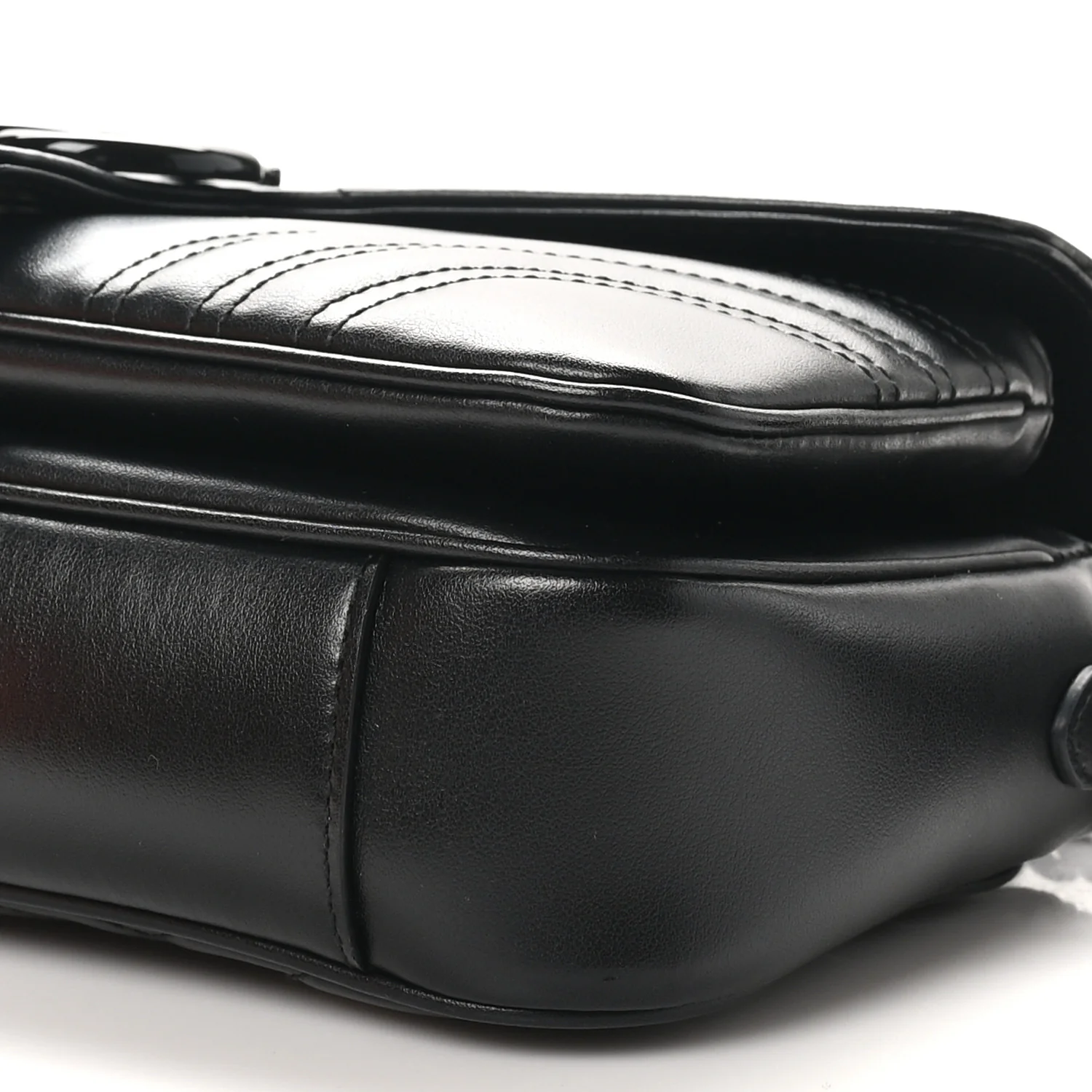 Calfskin Matelasse Monochrome GG Marmont Crossbody Shoulder Bag Black