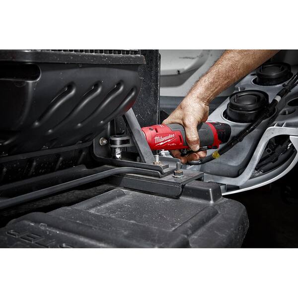 M12 FUEL 12V Lithium-Ion High Speed 3/8 in. Ratchet w/ (1) 1/4 in. Right Angle and (1) 1/4 in. Straight Die Grinder - Image 9