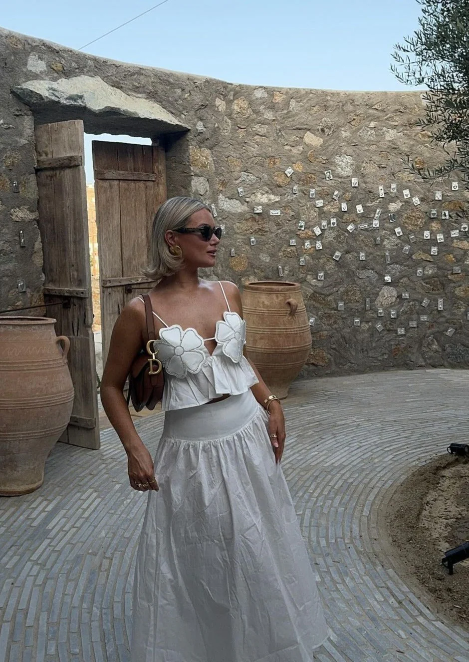 Blouse blanche à manches volantées pour femmes