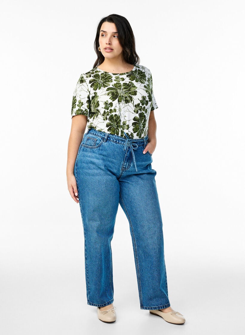 Zizzi T-shirt with floral print